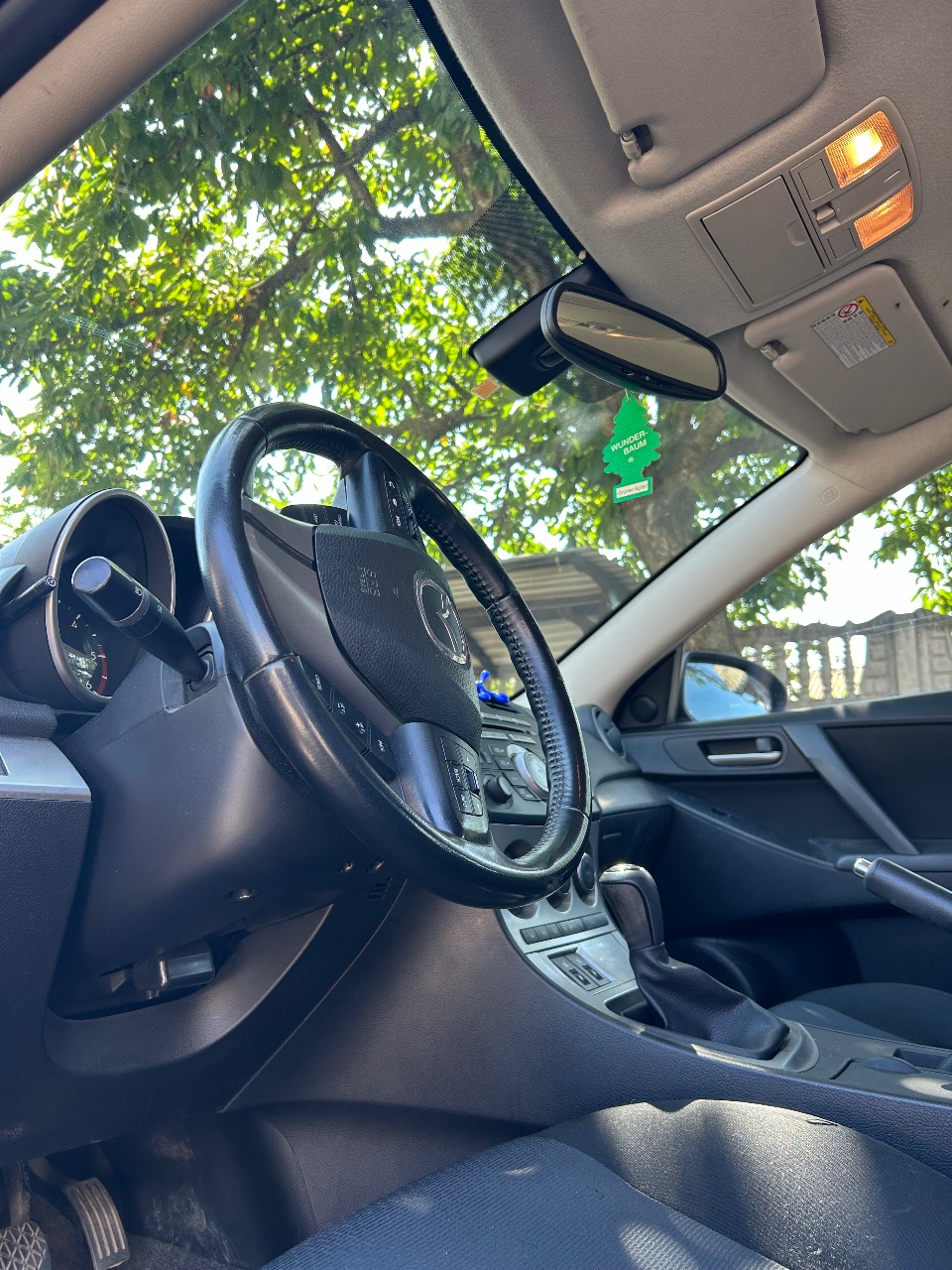 Mazda 3 - фото 6