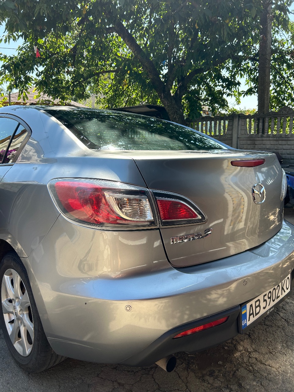 Mazda 3 - фото 9