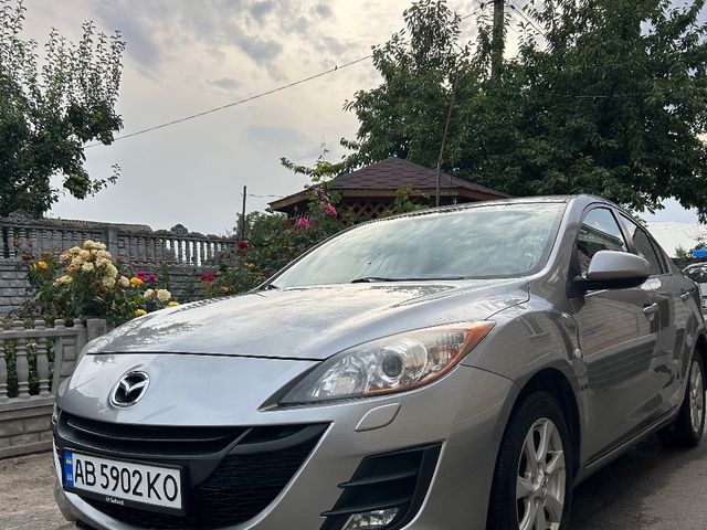 Mazda 3 - фото 3