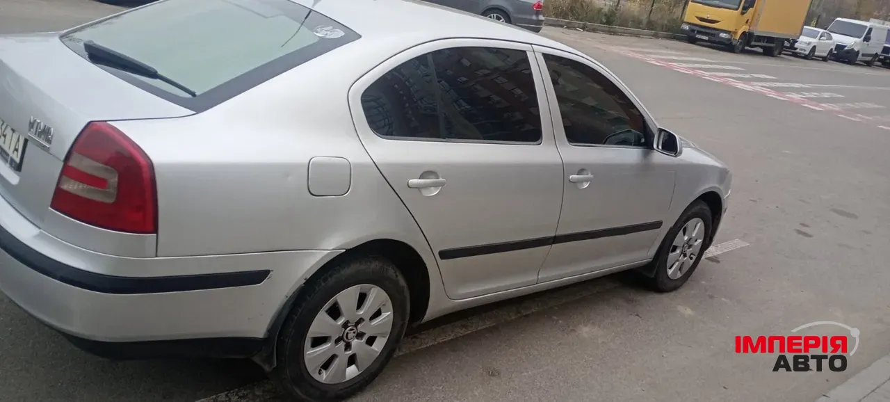 Skoda Octavia - фото 3