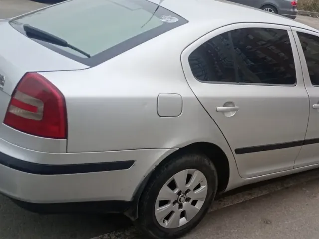 Skoda Octavia - фото 3