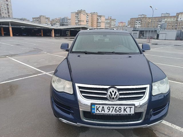 Volkswagen Touareg - зображення 1