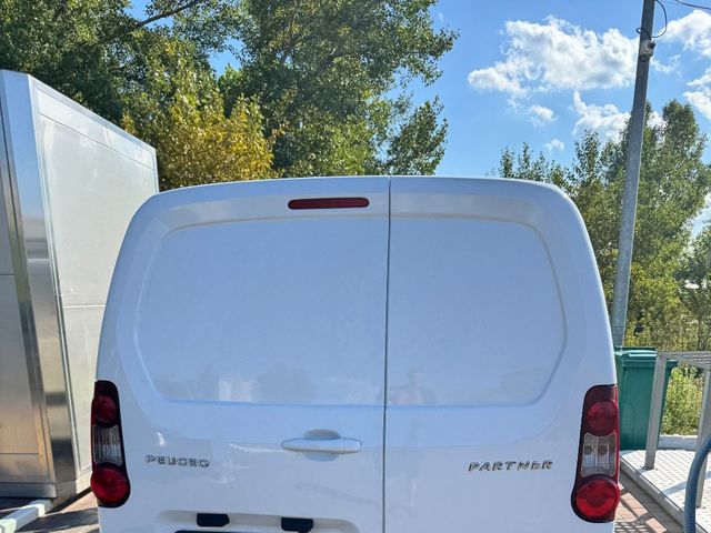 Peugeot Partner - фото 3