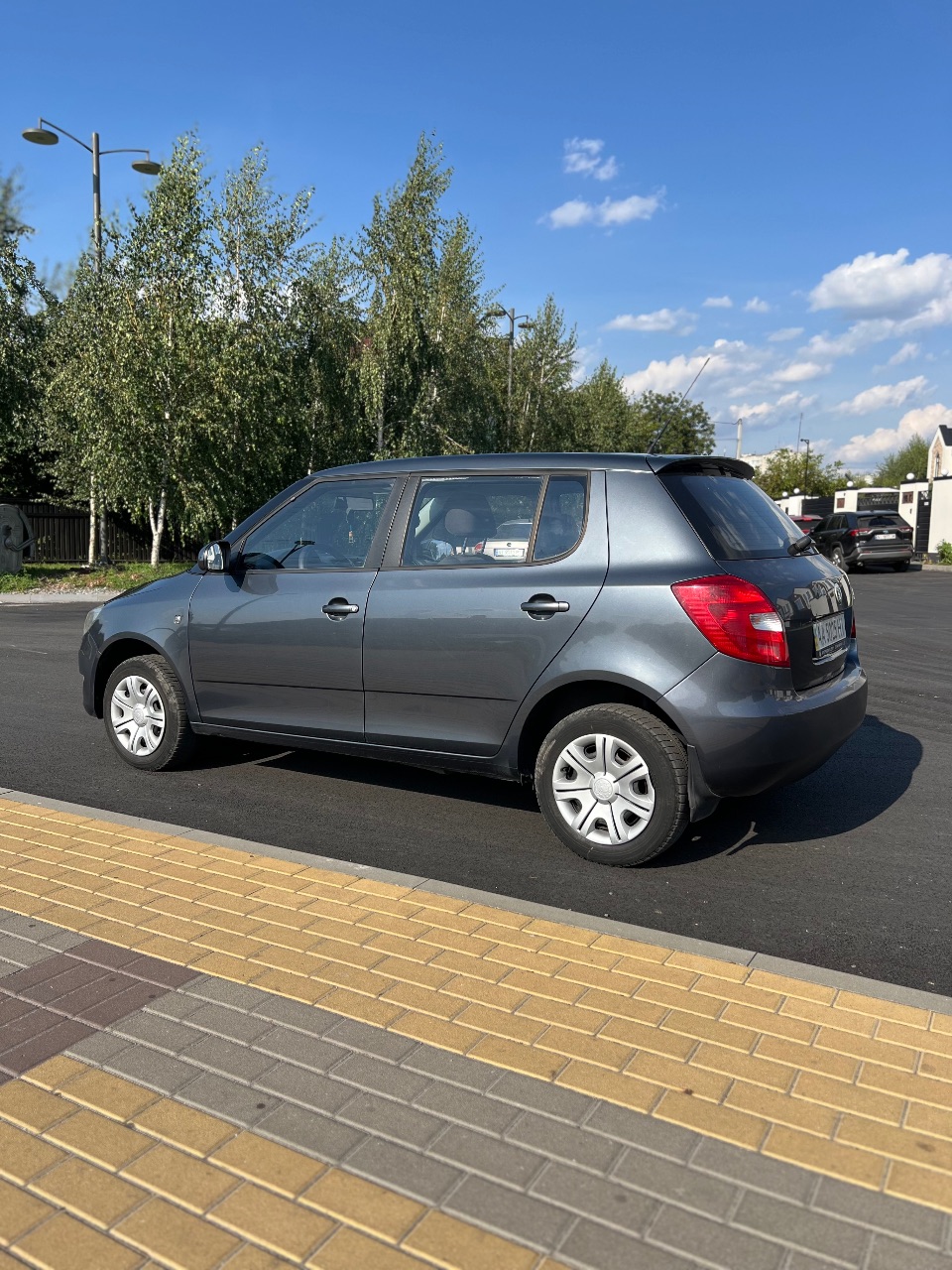 Skoda Fabia - фото 4