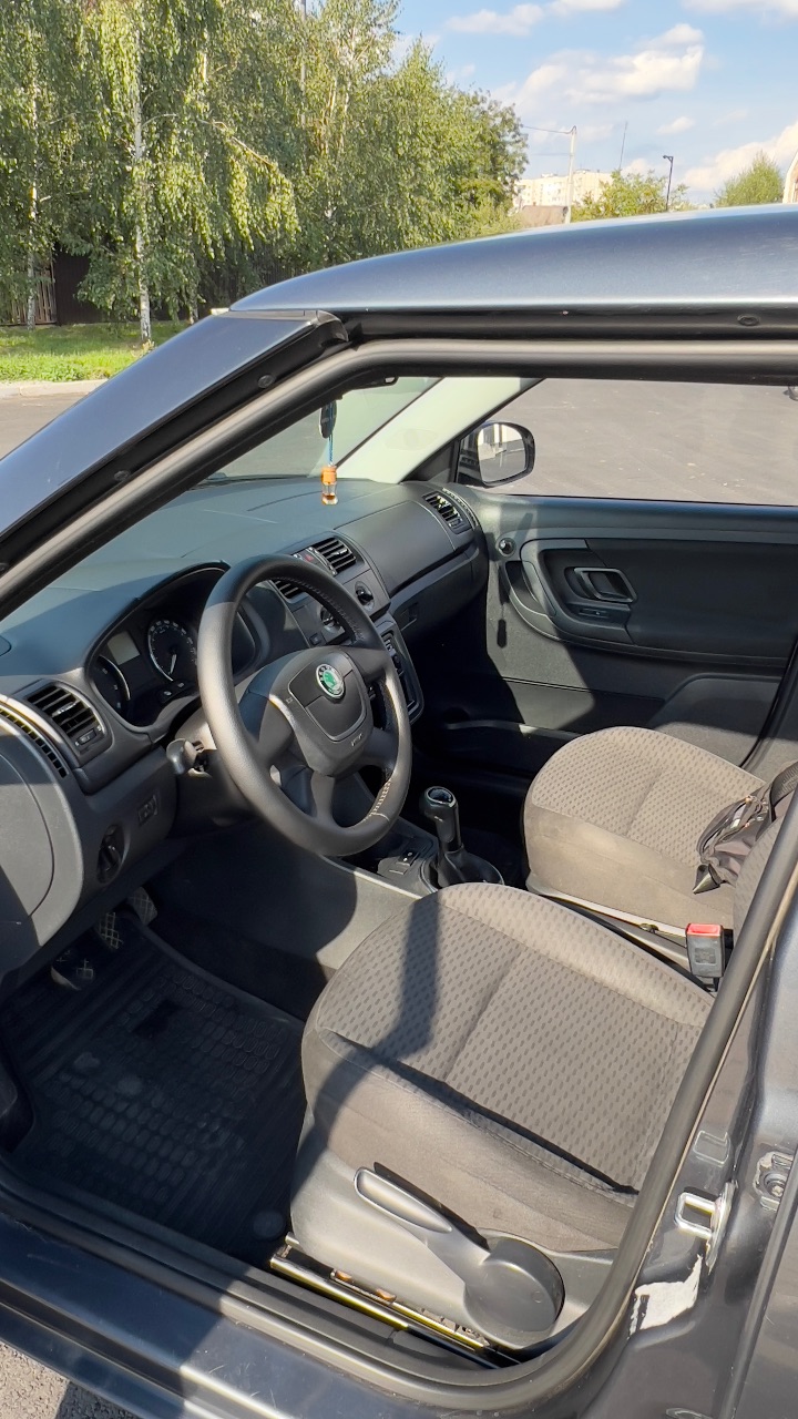 Skoda Fabia - фото 8