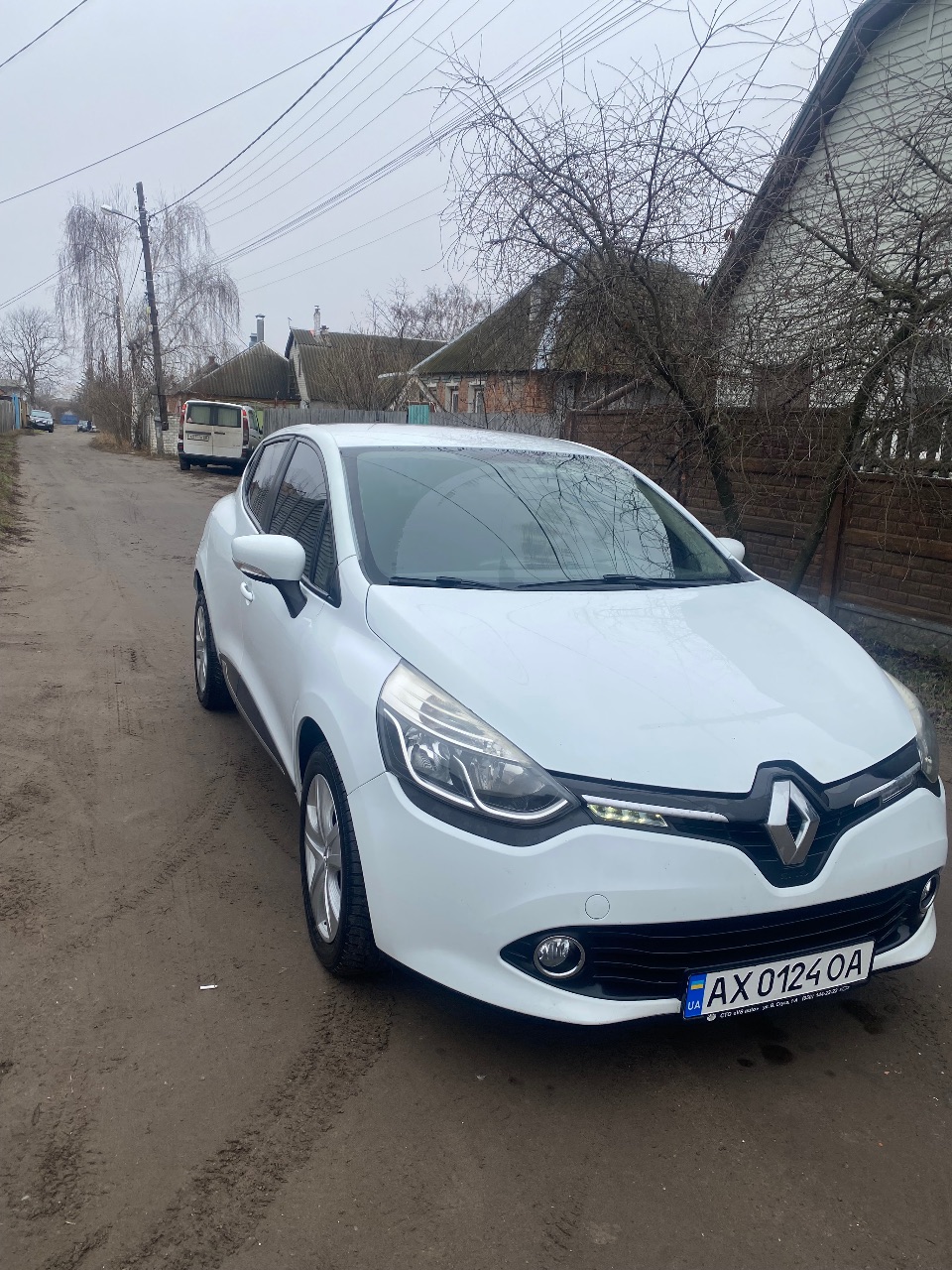 Renault Clio - фото 2