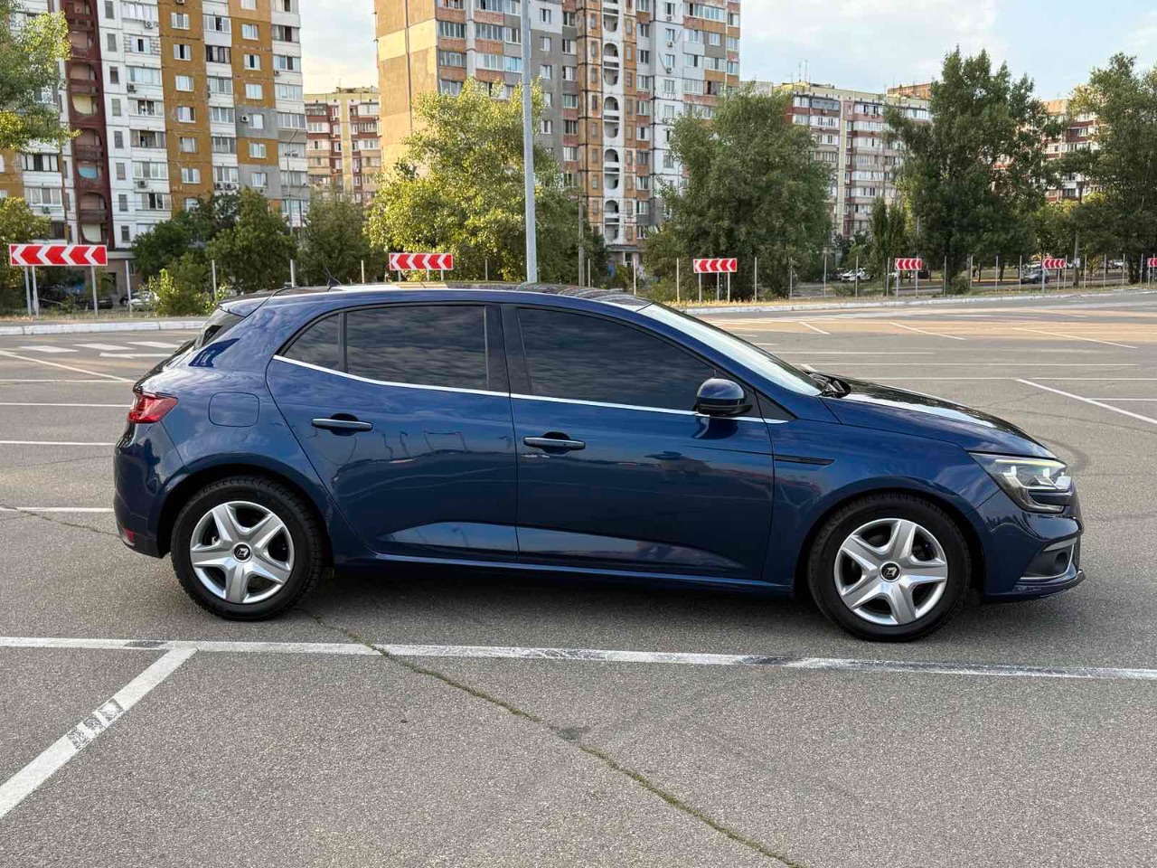 Renault Megane - фото 9