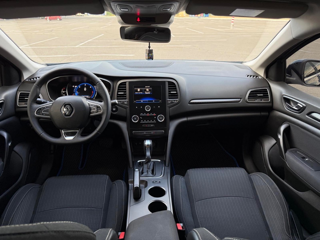 Renault Megane - фото 21