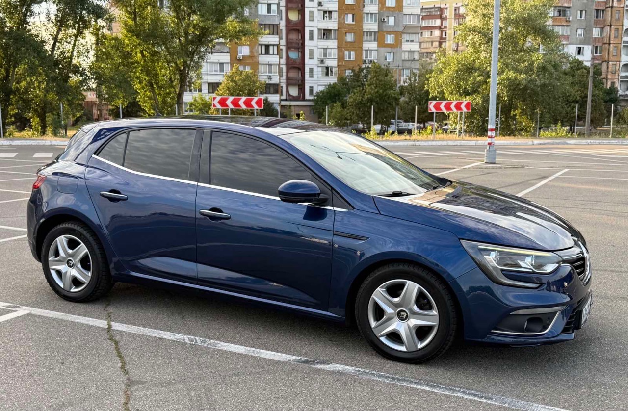 Renault Megane - фото 3