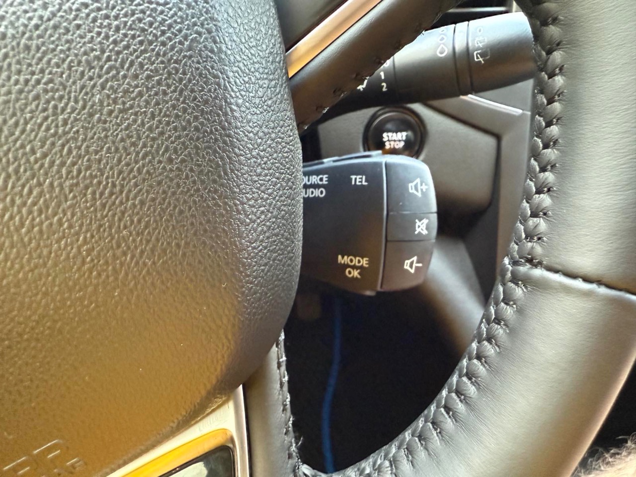 Renault Megane - фото 17