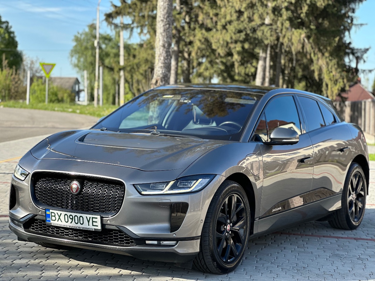 Jaguar I-Pace - фото 1