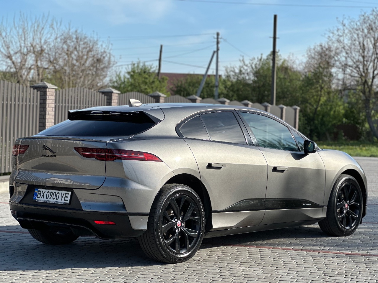 Jaguar I-Pace - фото 5