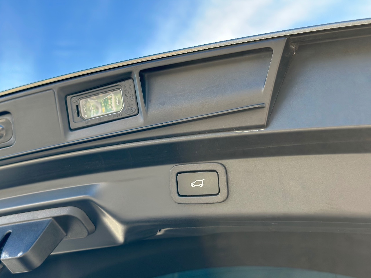 Jaguar I-Pace - фото 12