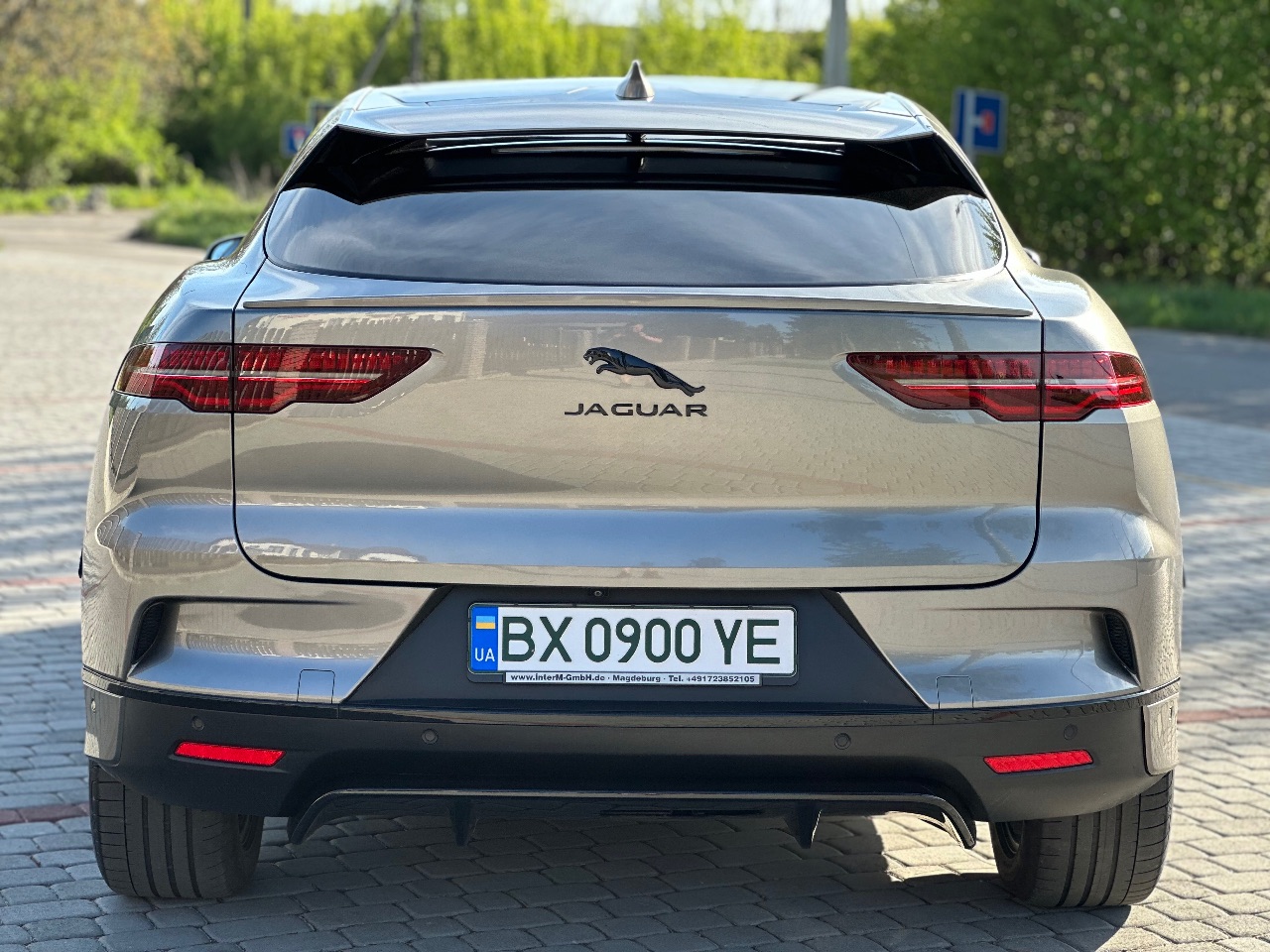 Jaguar I-Pace - фото 9