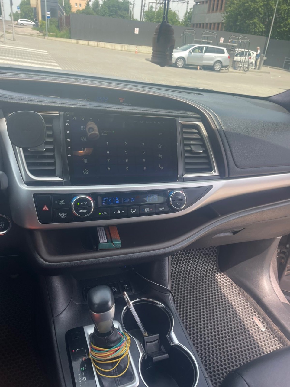 Toyota Highlander - фото 12