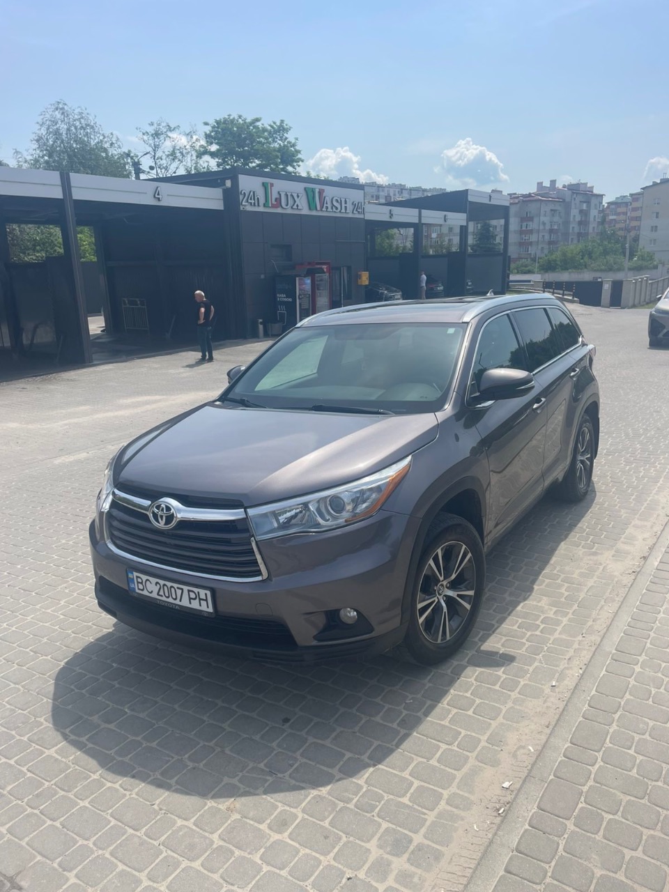 Toyota Highlander - фото 2