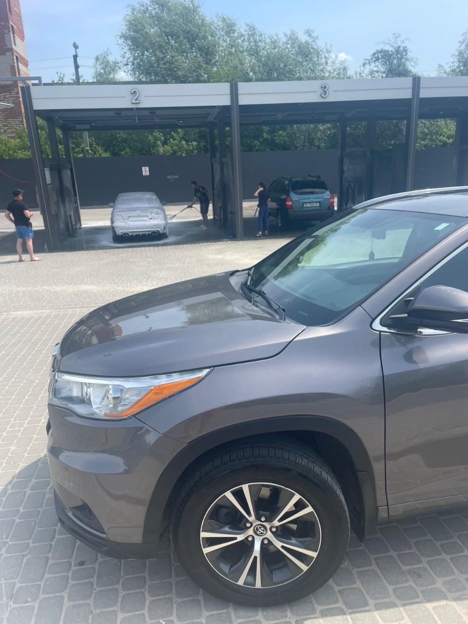 Toyota Highlander - фото 3