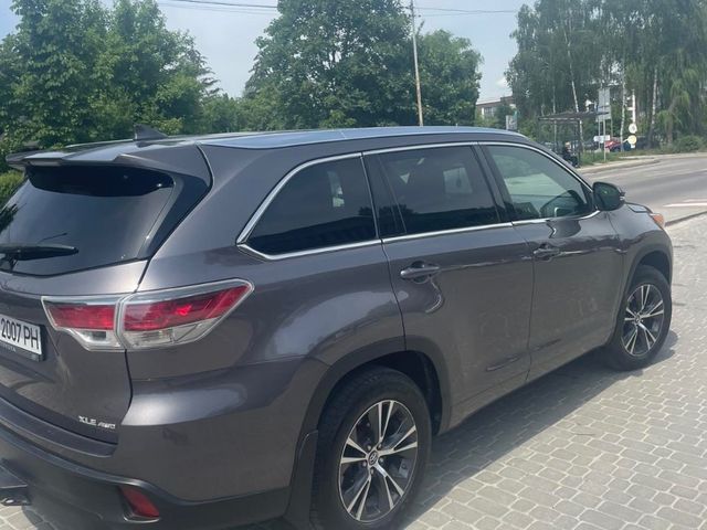 Toyota Highlander - фото 5