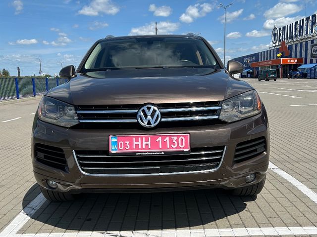 Volkswagen Touareg 2012, Нововолинськ, $16 300 - зображення 1