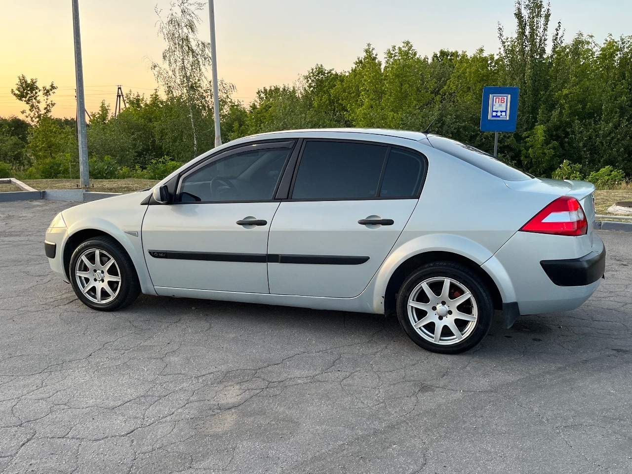 Renault Megane - фото 10