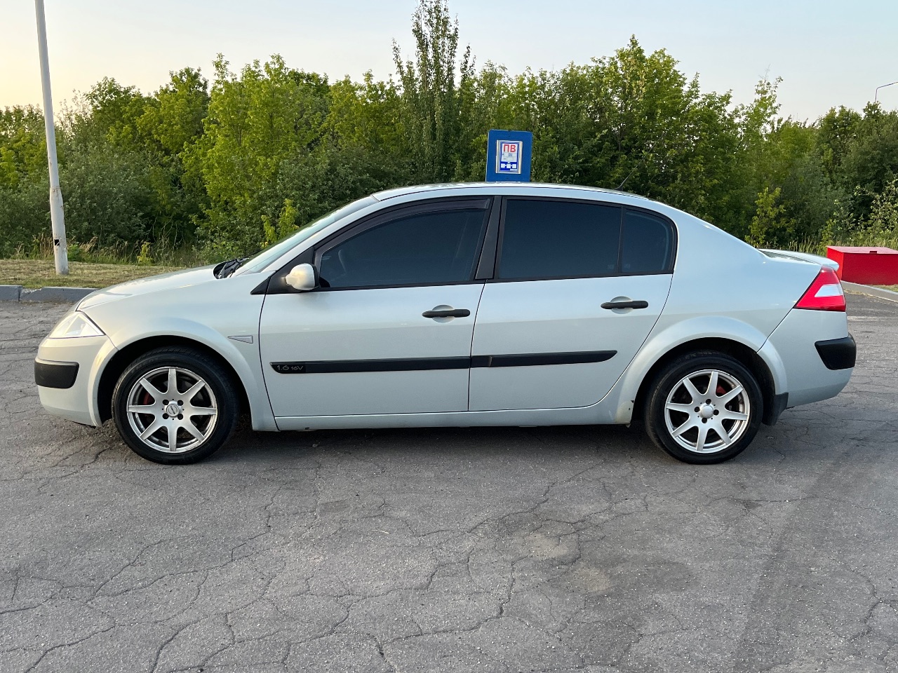 Renault Megane - фото 11