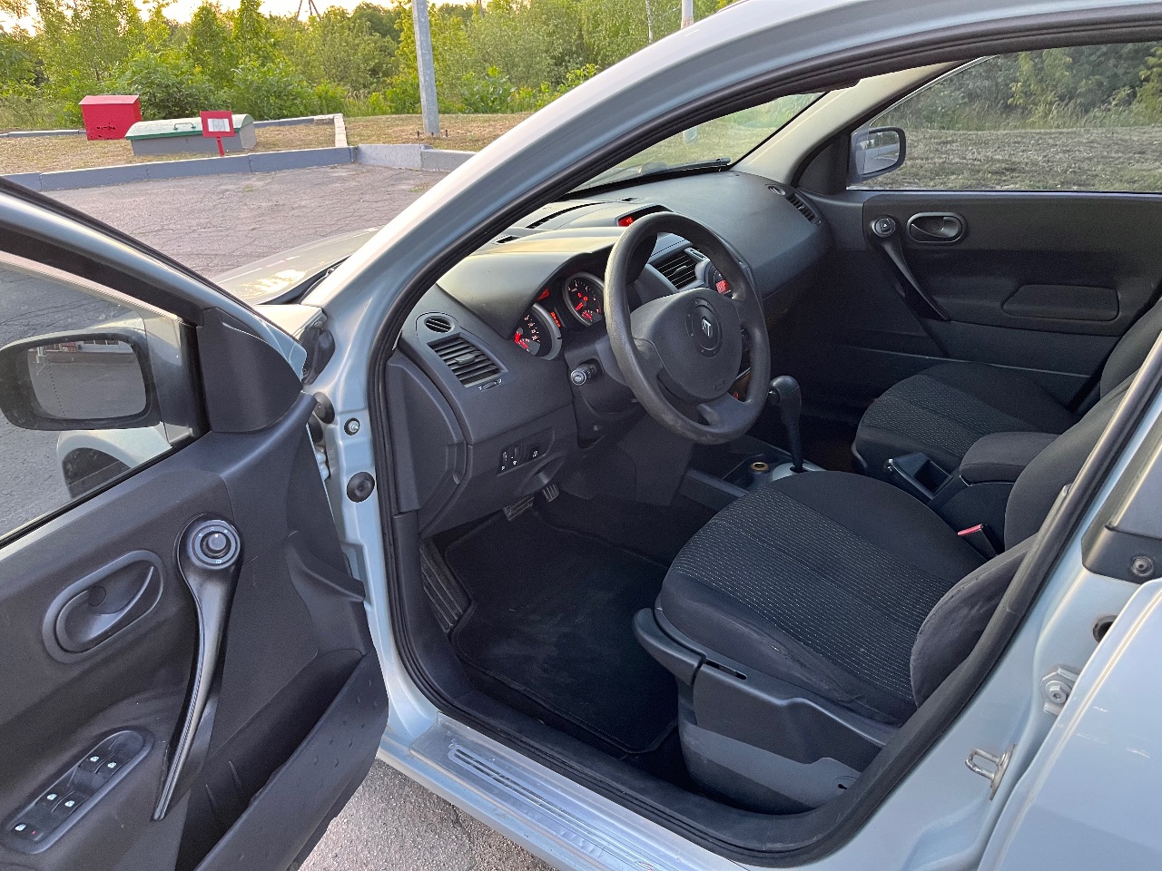 Renault Megane - фото 17