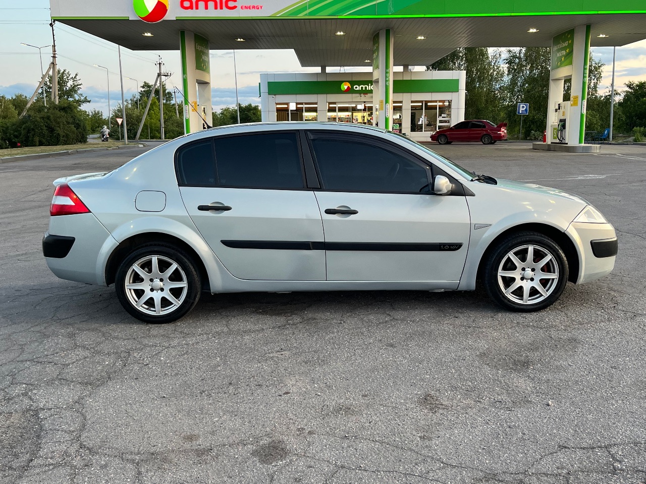 Renault Megane - фото 3