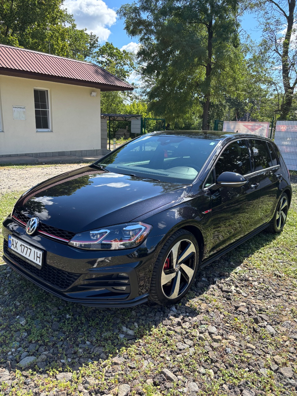 Volkswagen Golf GTI - фото 1