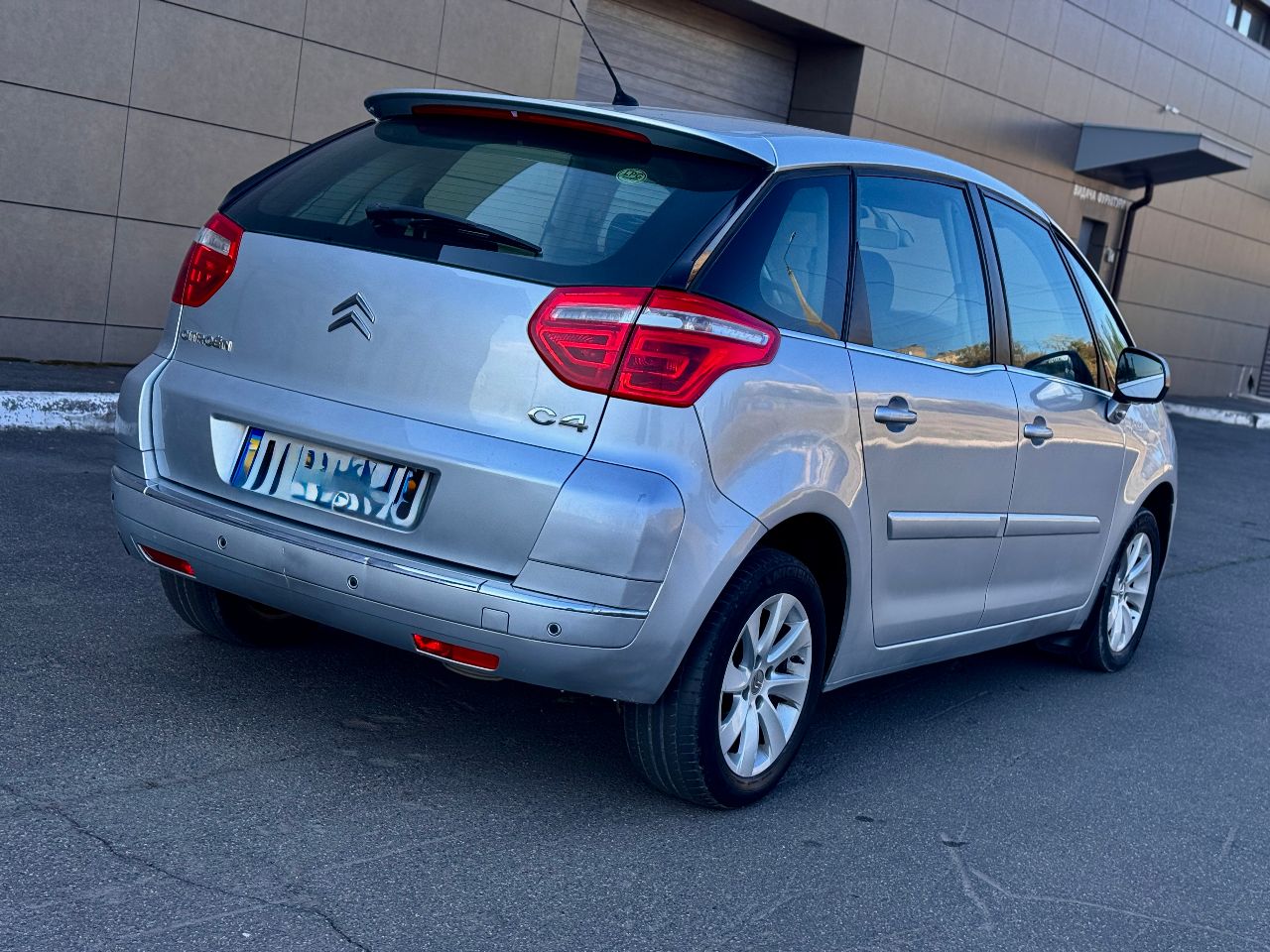 Citroen C4 Picasso - фото 7