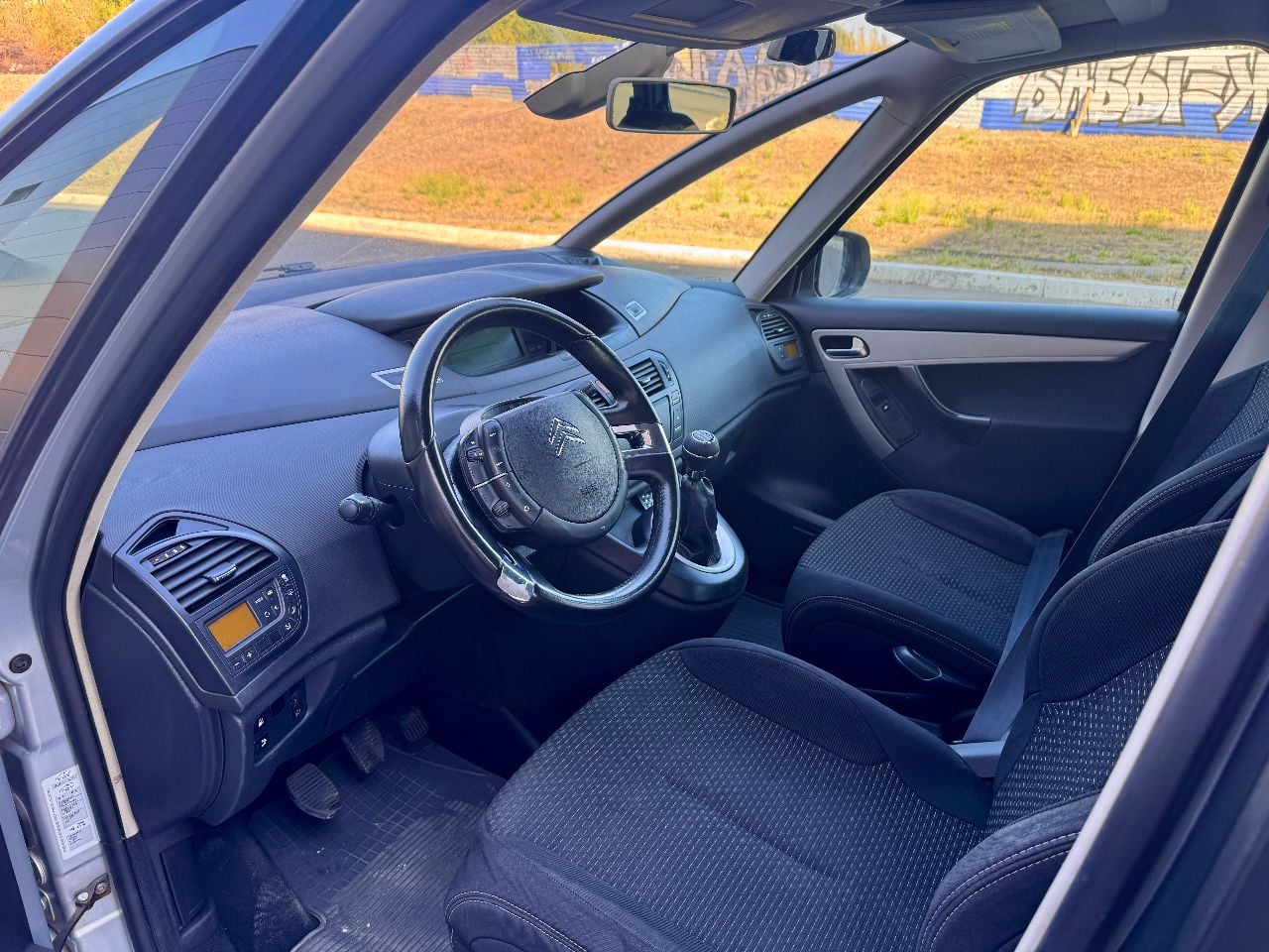 Citroen C4 Picasso - фото 17