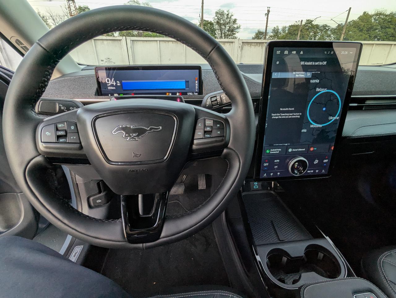 Ford Mustang Mach-E - фото 12