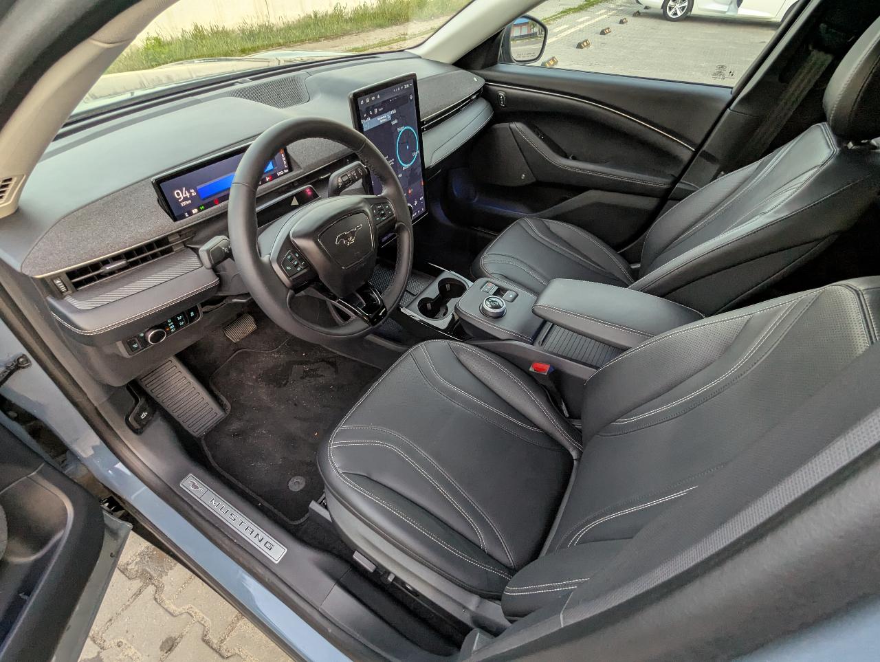 Ford Mustang Mach-E - фото 10