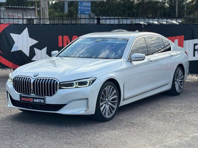 BMW 7 серії - фото 1