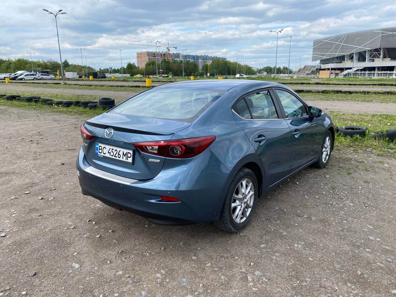 Mazda 3 - фото 6