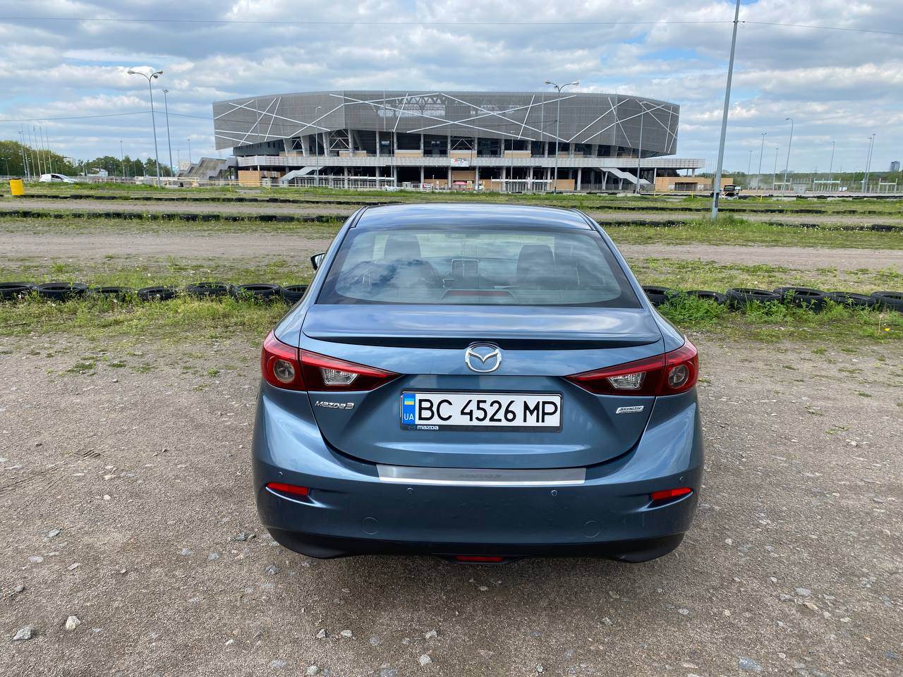 Mazda 3 - фото 5