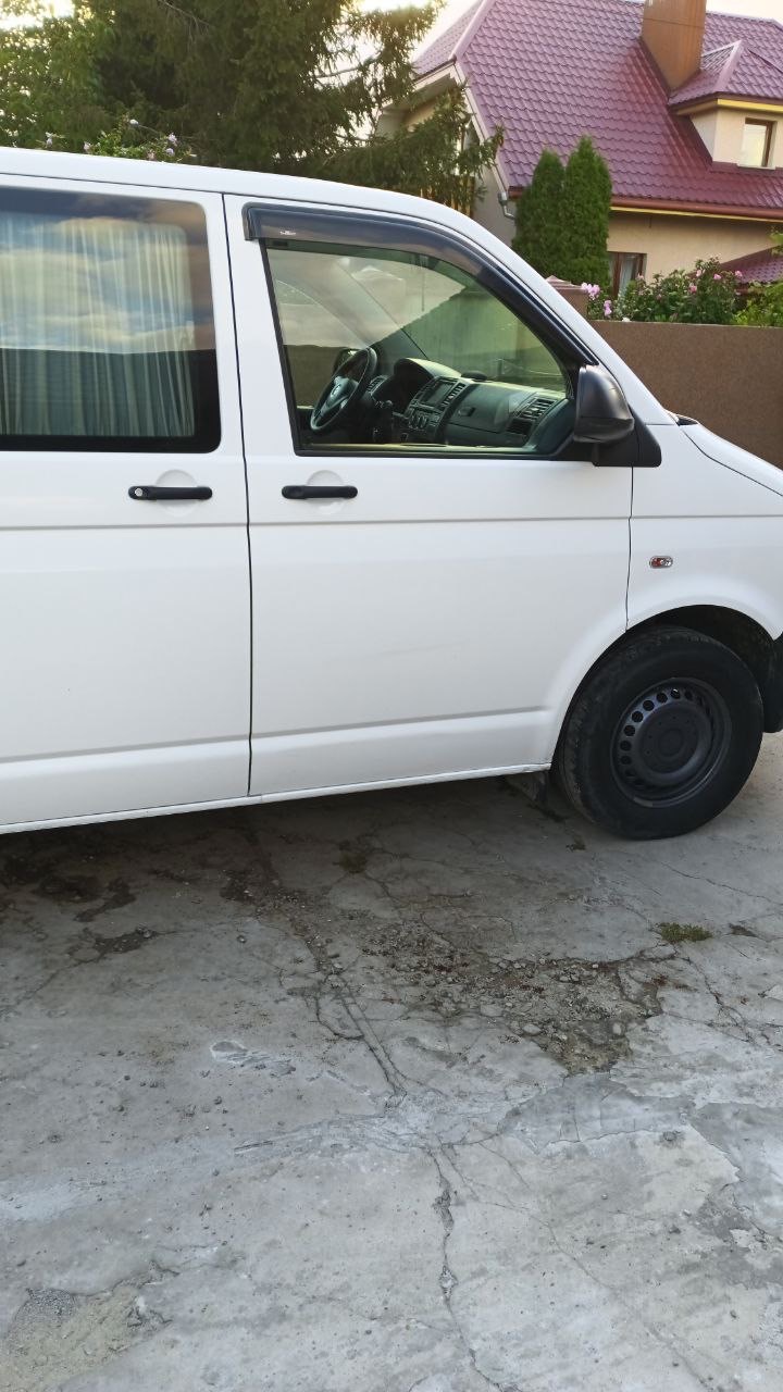 Volkswagen Transporter - фото 9