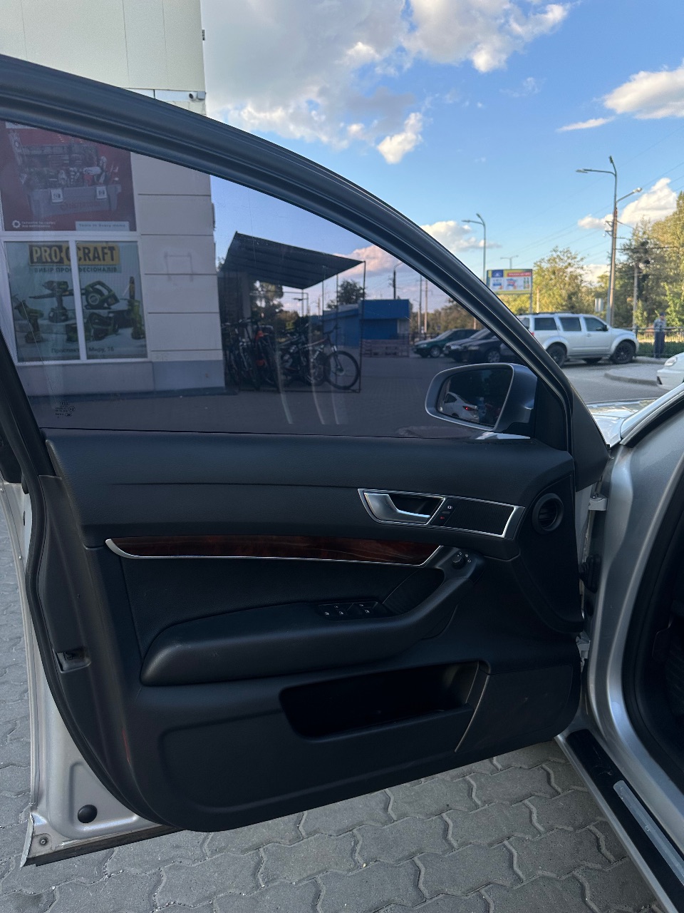 Audi A6 - фото 10