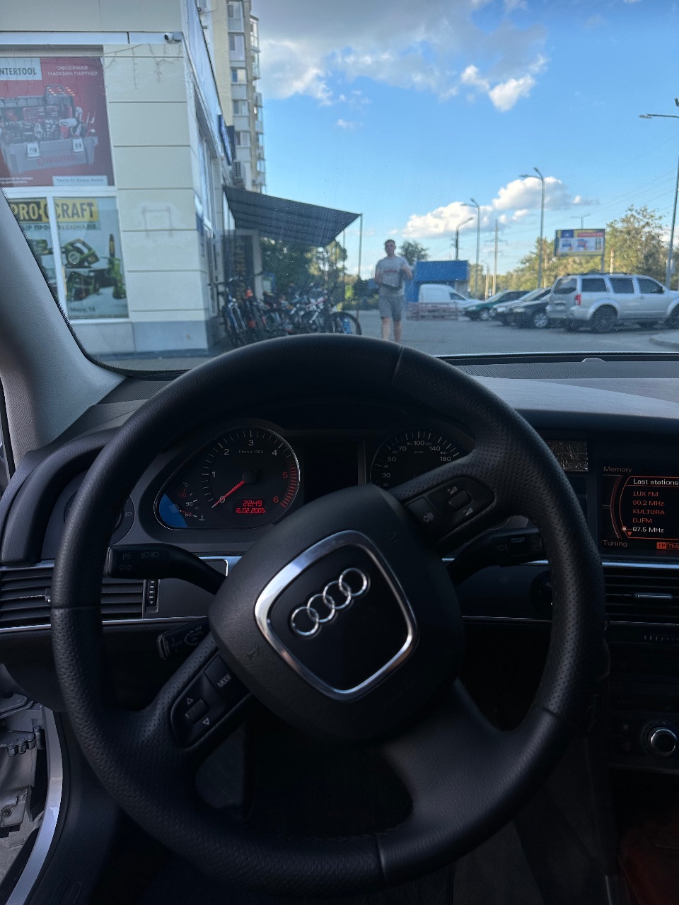 Audi A6 - фото 17