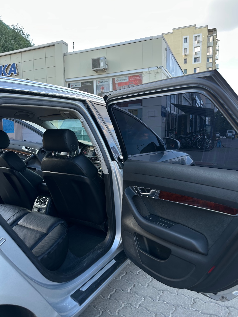 Audi A6 - фото 26