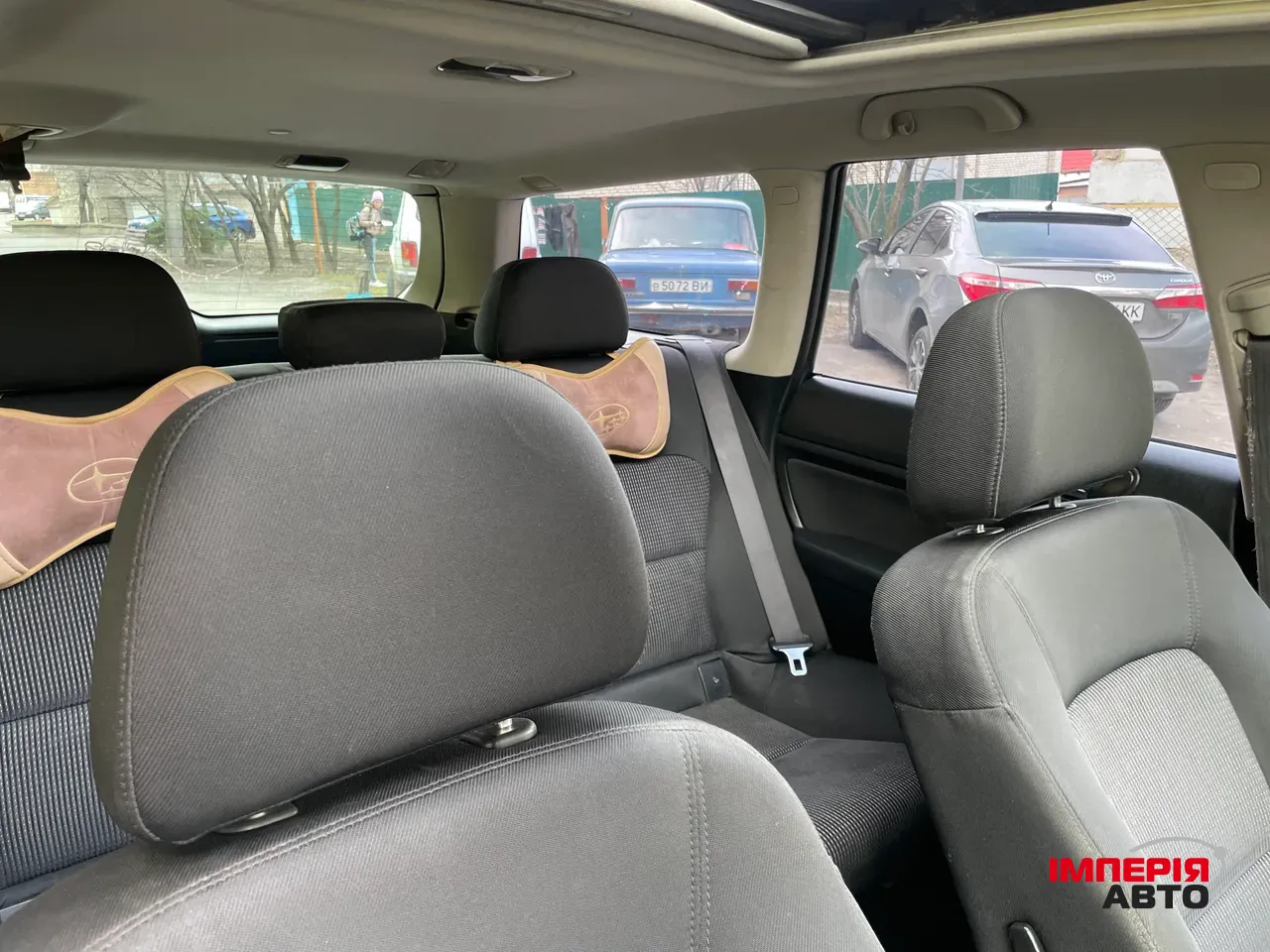 Subaru Legacy - фото 5