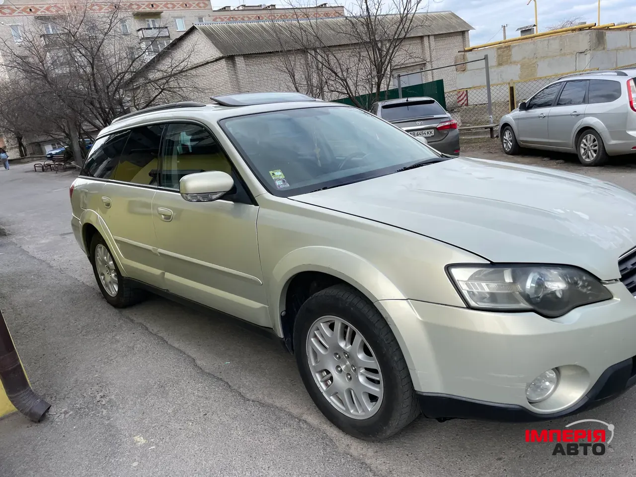 Subaru Legacy - фото 1