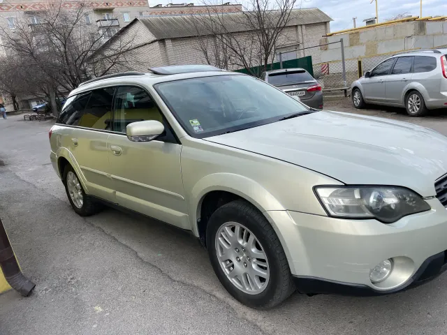 Subaru Legacy - фото 1