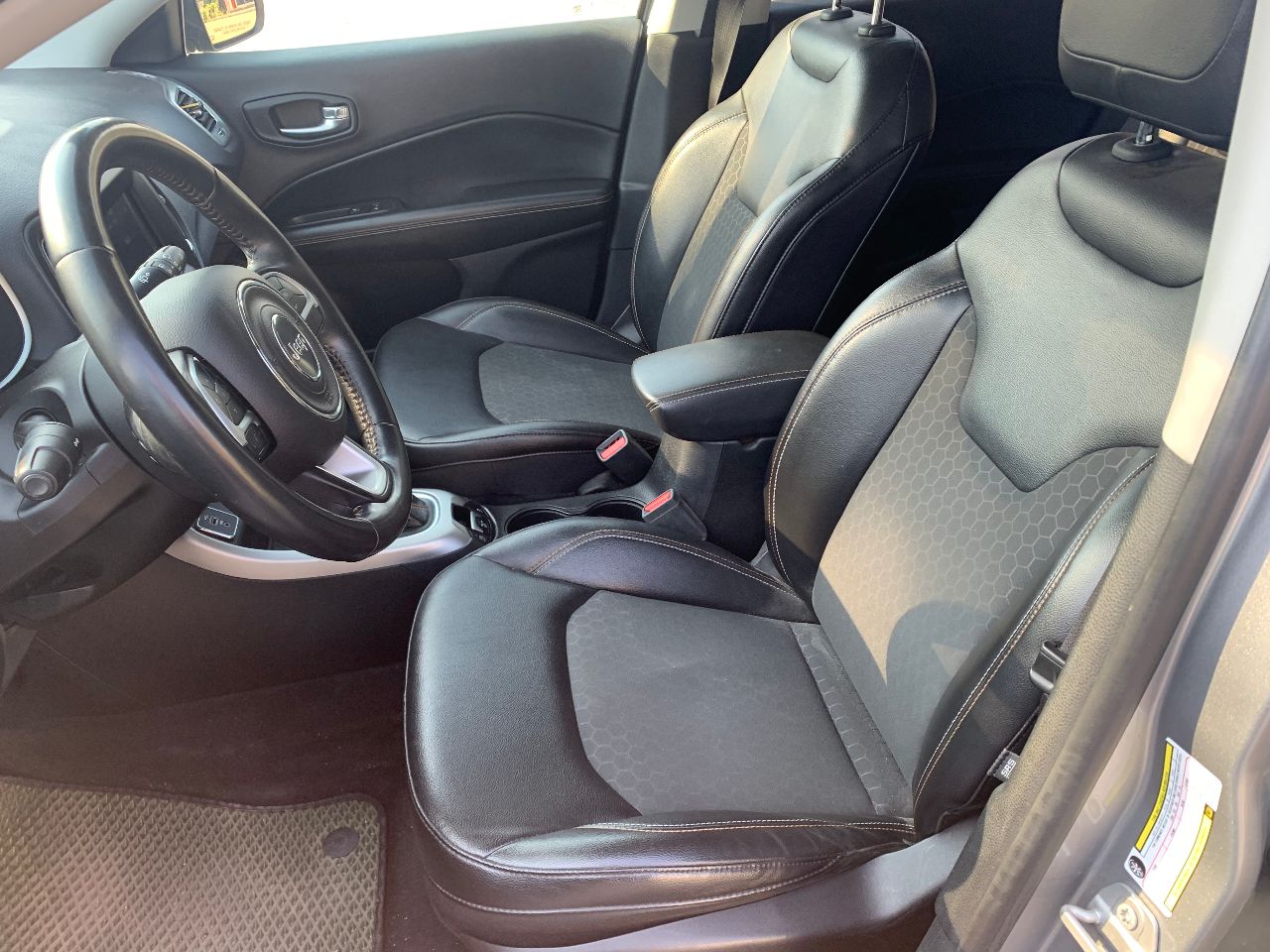 Jeep Compass - фото 9