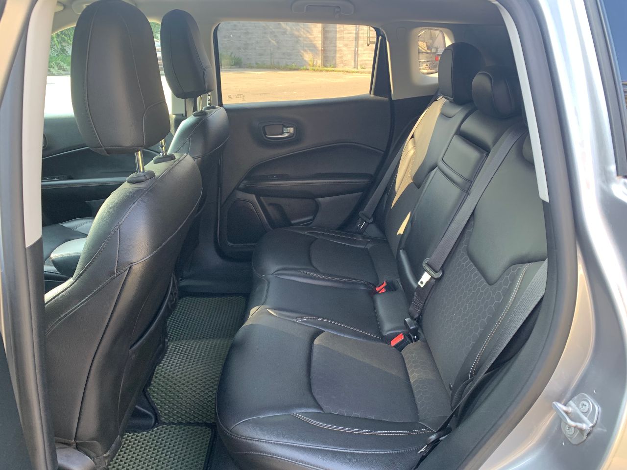 Jeep Compass - фото 14