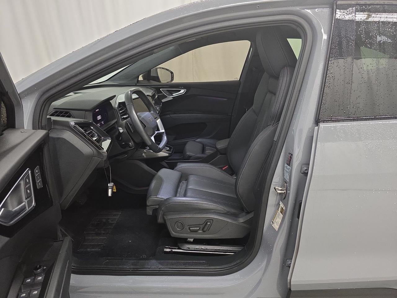 Audi Q4 Sportback e-tron - фото 6