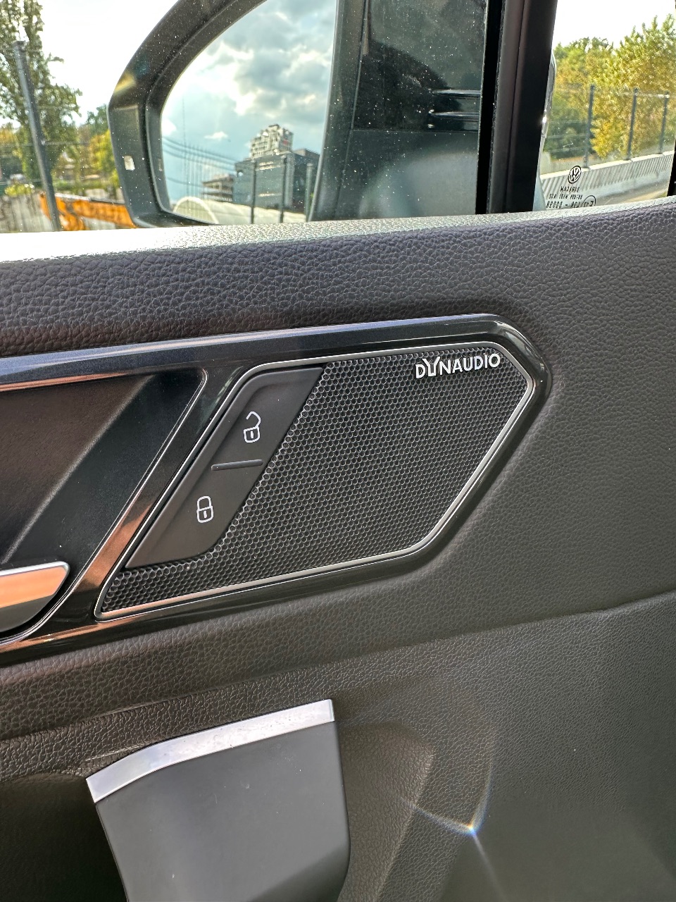 Volkswagen Tiguan - фото 18