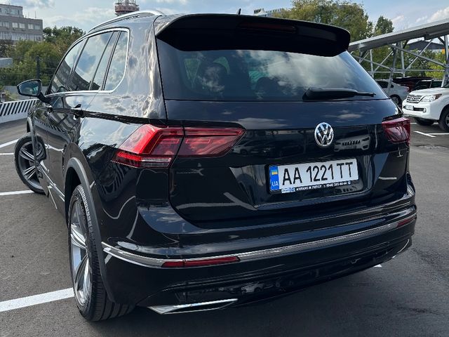 Volkswagen Tiguan - фото 4