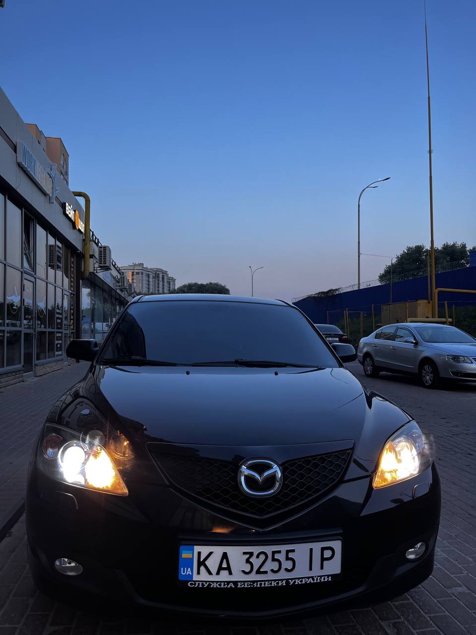 Mazda 3 - фото 3