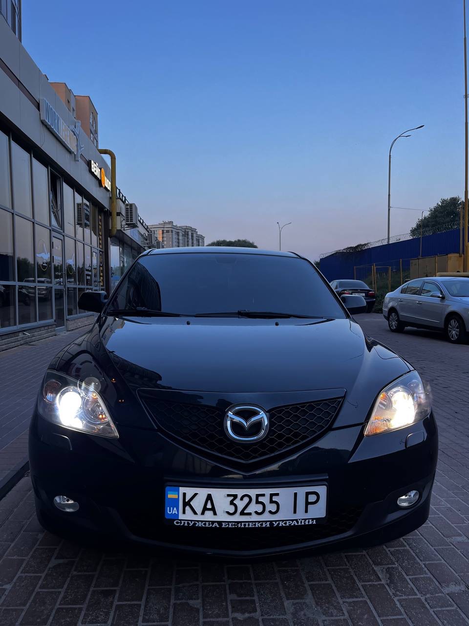 Mazda 3 - фото 2