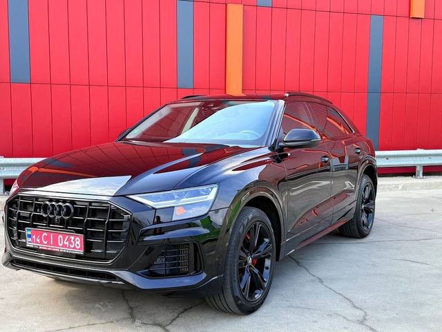 Audi Q8 - фото 1